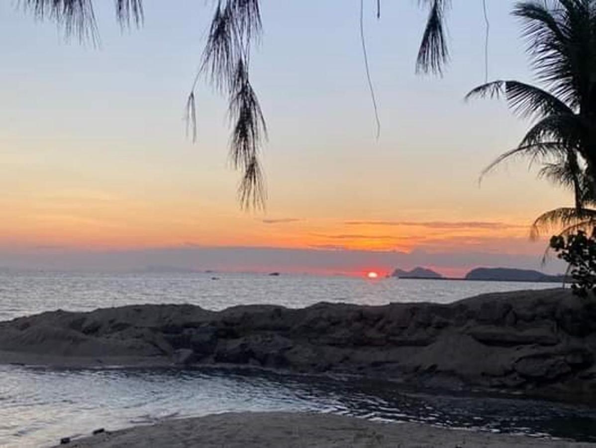 Pinks Bungalow Baan Tai Bagian luar foto