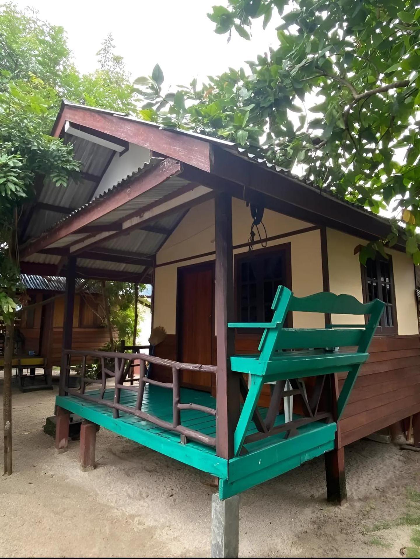 Pinks Bungalow Baan Tai Bagian luar foto