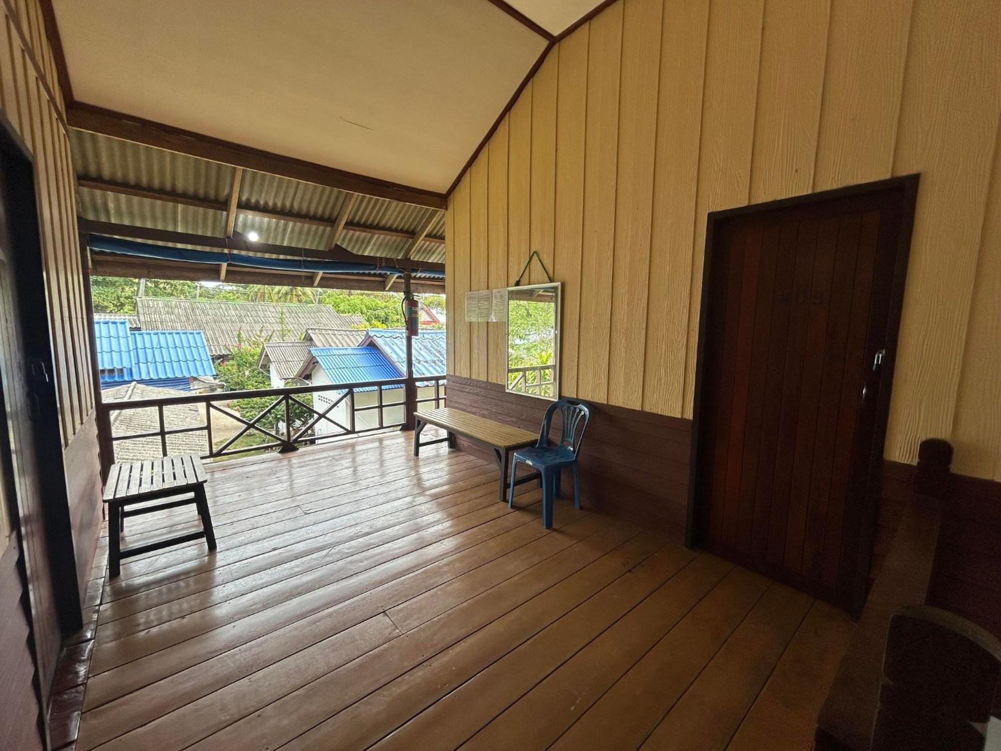 Pinks Bungalow Baan Tai Bagian luar foto