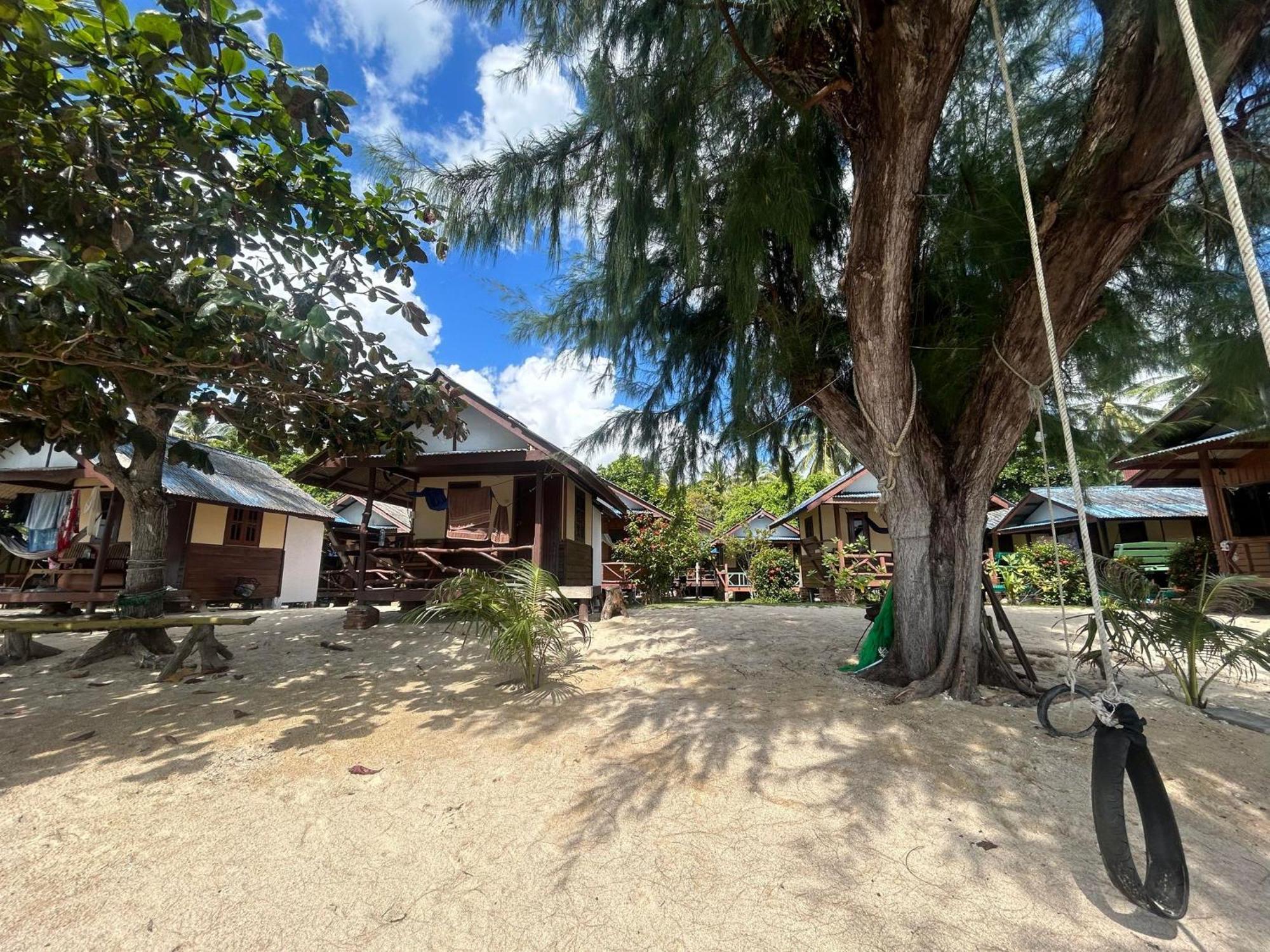 Pinks Bungalow Baan Tai Bagian luar foto