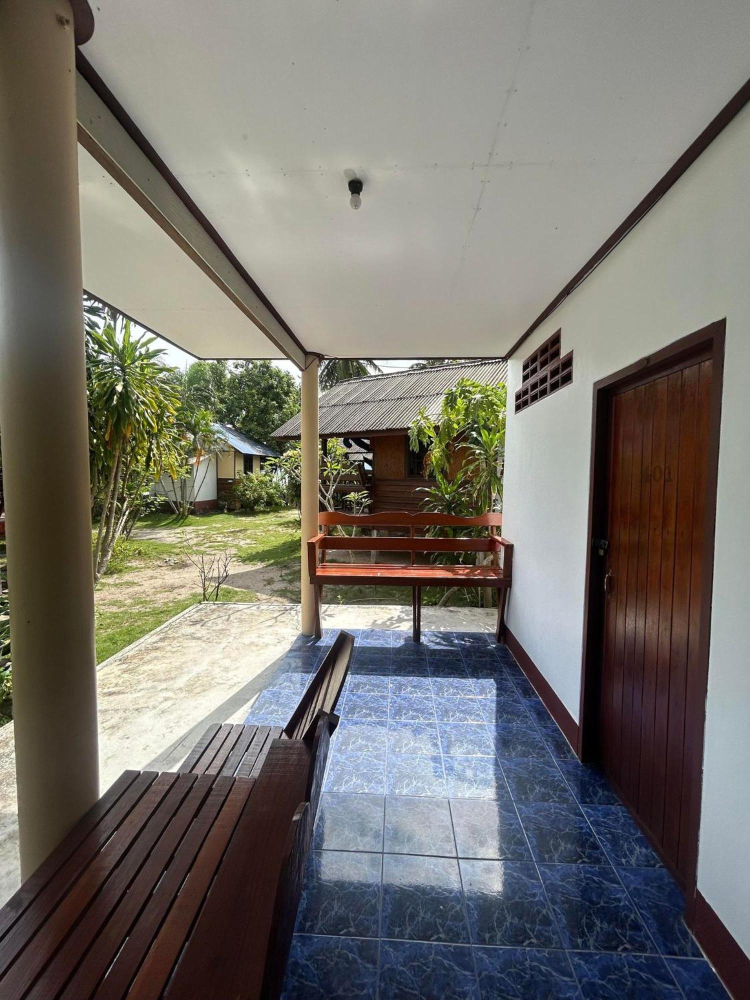 Pinks Bungalow Baan Tai Bagian luar foto